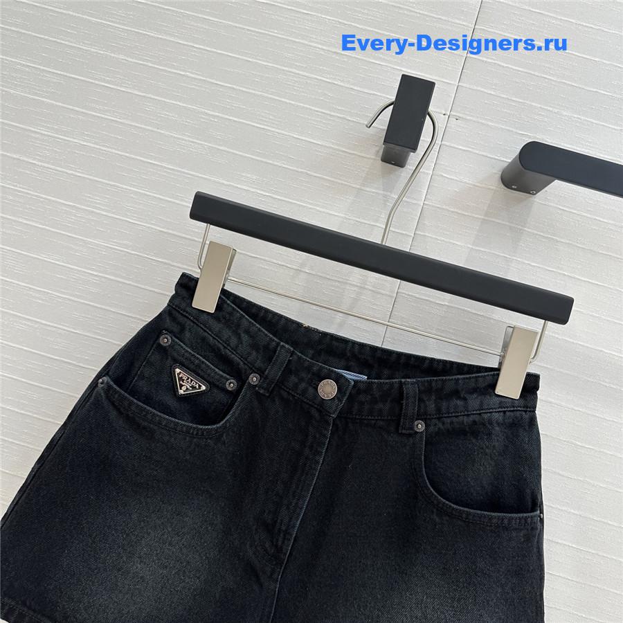 Pra*a bull denim shorts black