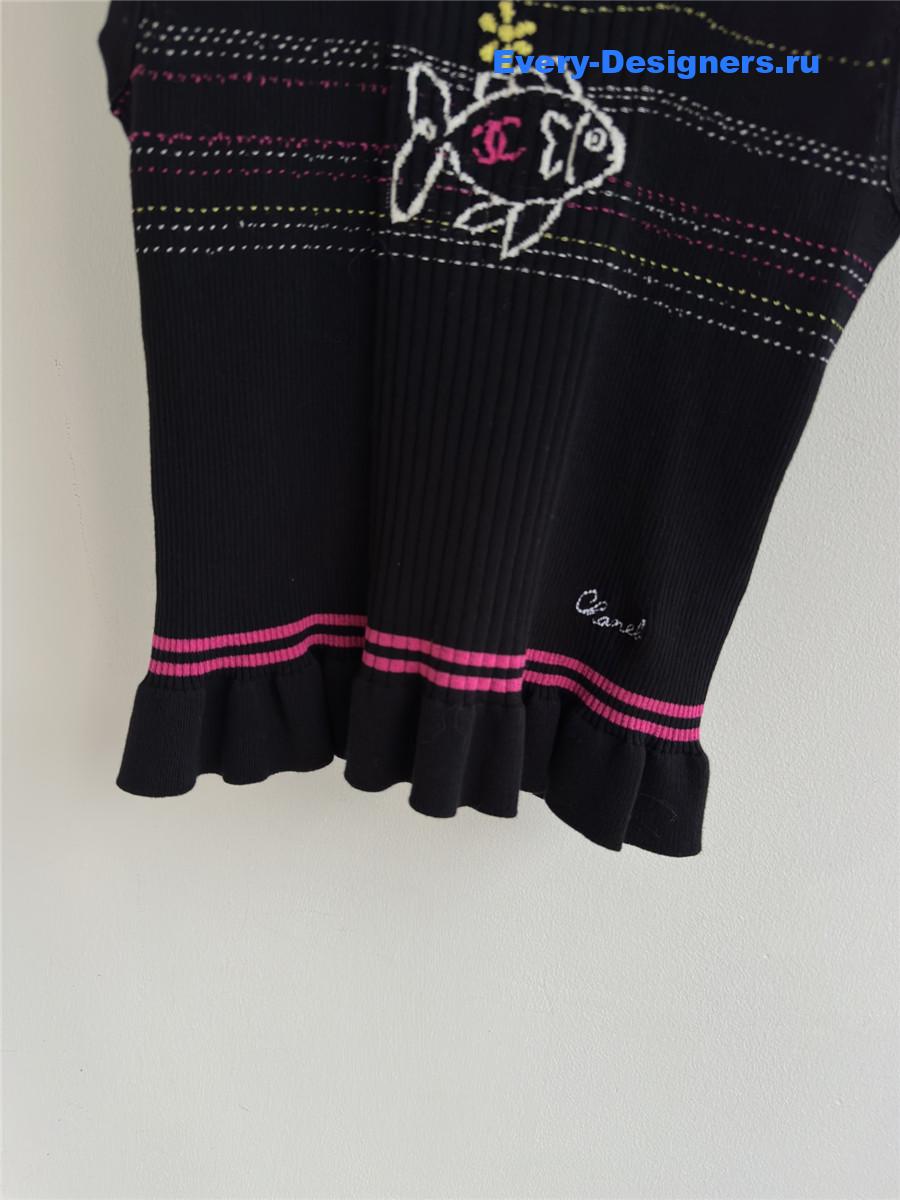 Ch**el embroidered knit vest top