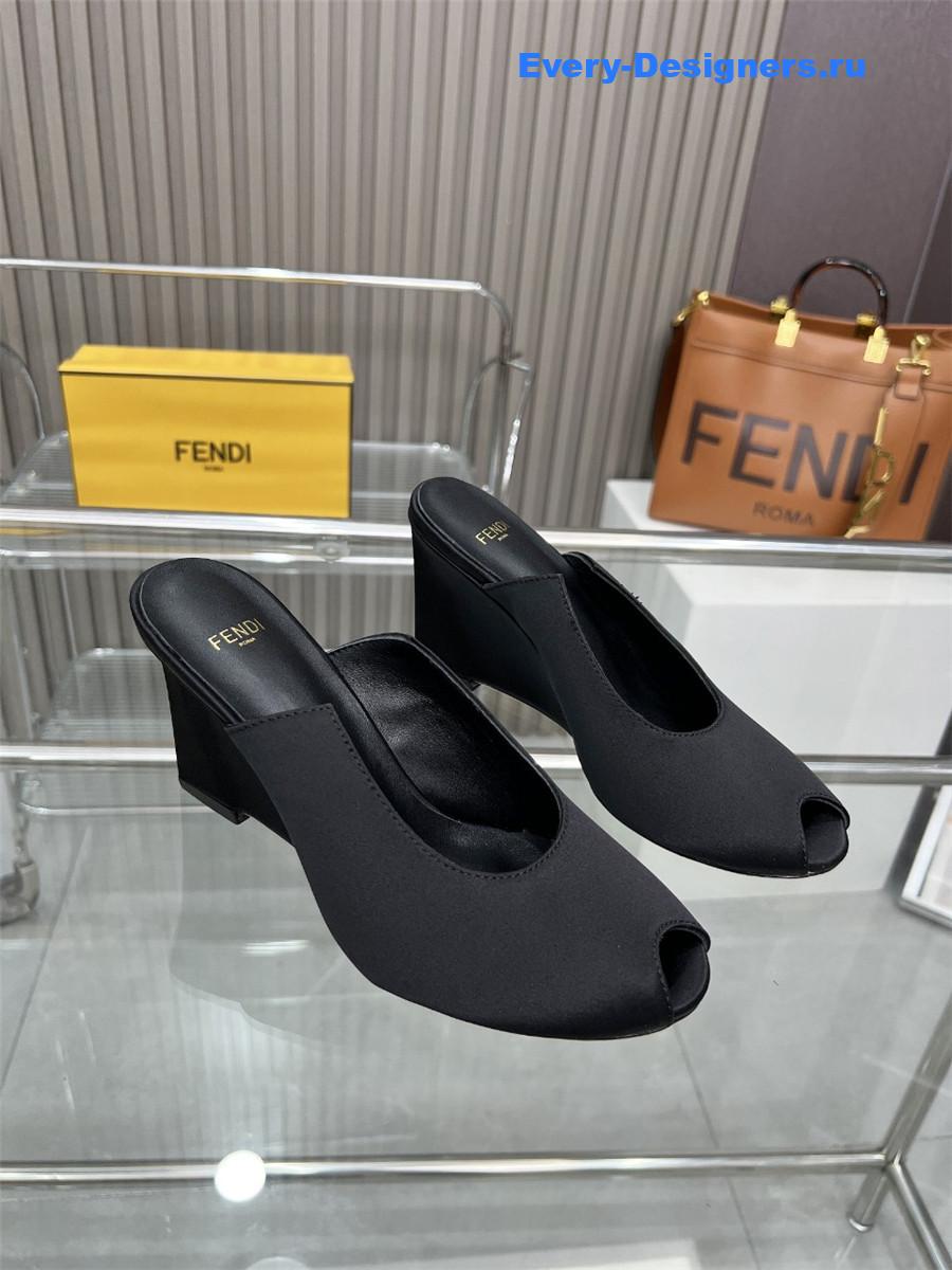 F**di lupita black leather wedge mules