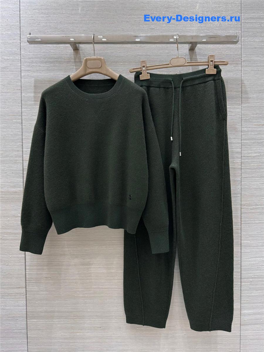 L0r0 P1ana green cashmere suit