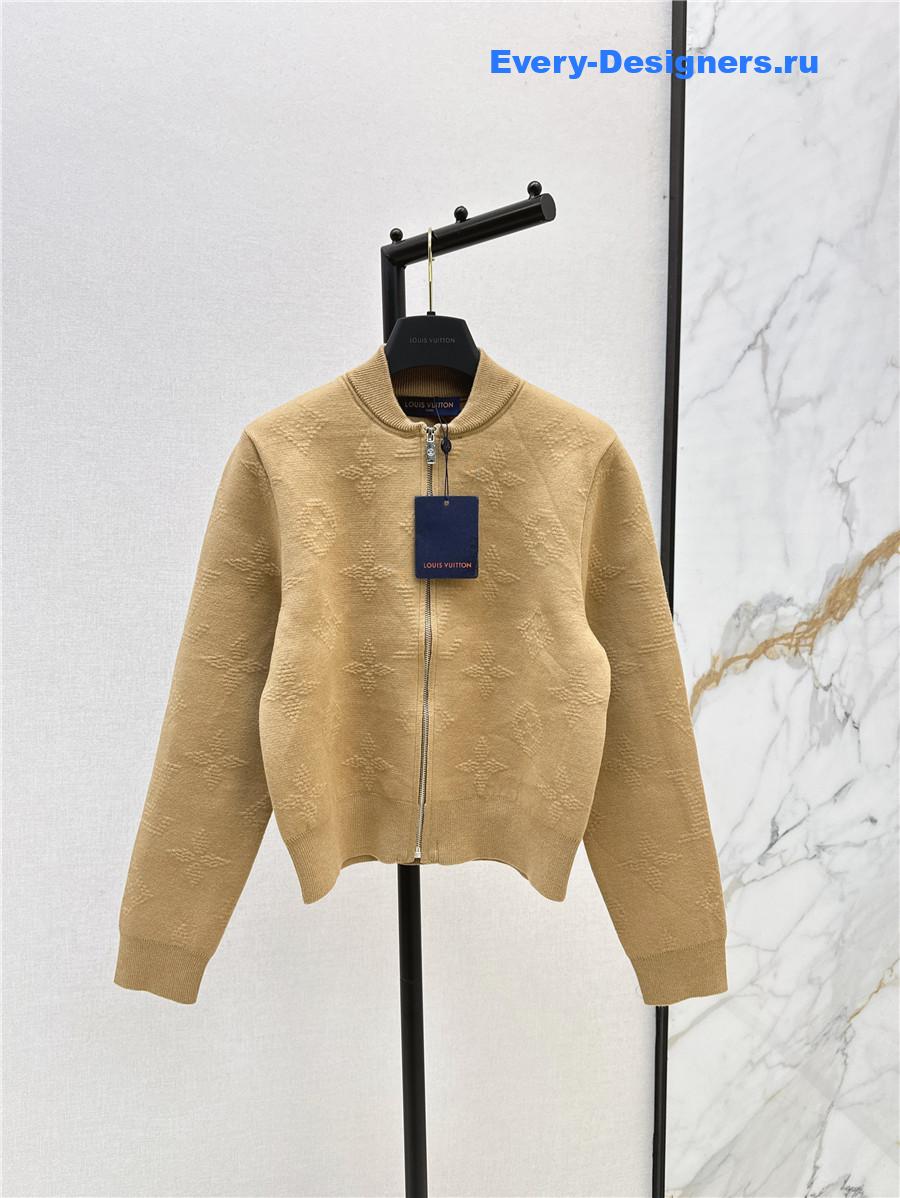 l0vis Vvtt0n beige baseball jacket