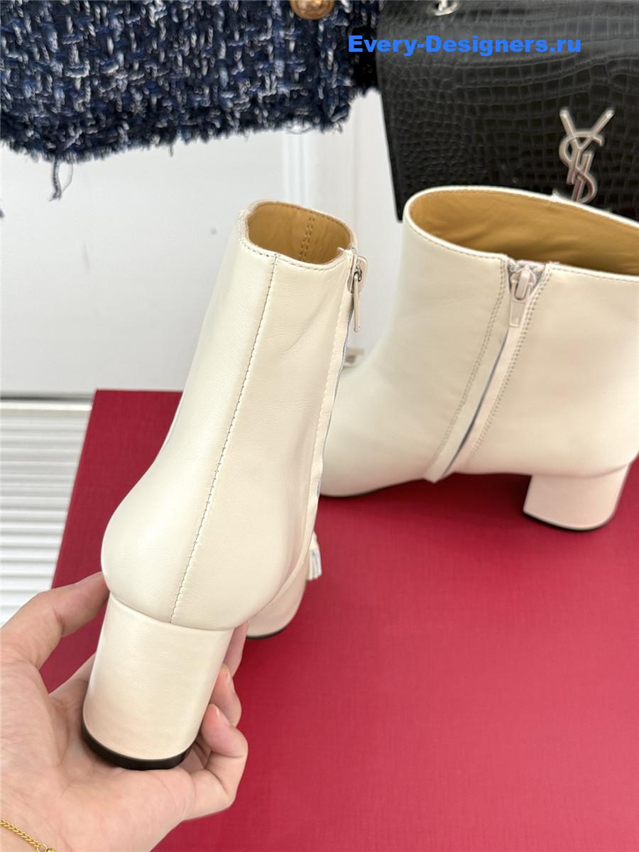 Va1e*ntin0 garavani 60mm neutral ankle boots
