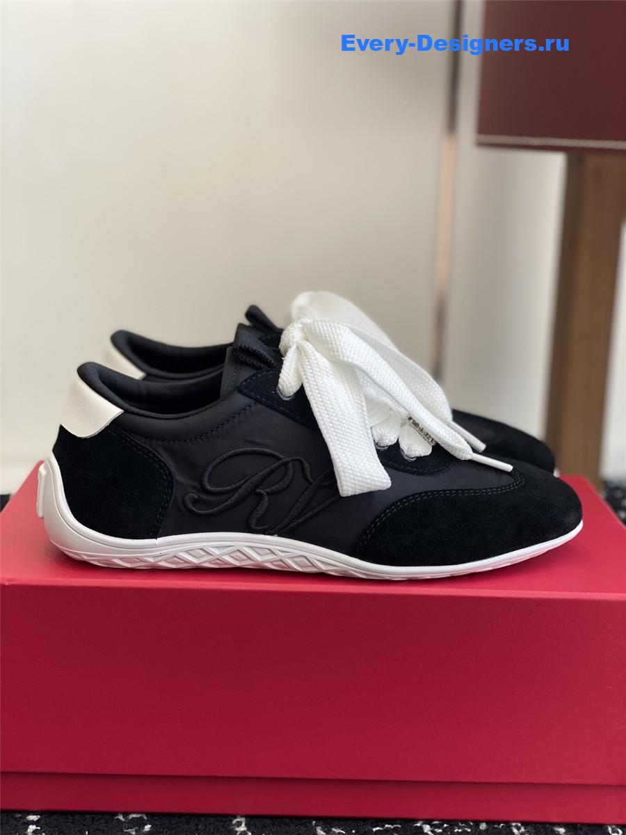 roger u1u1er viv’ low black suede sneakers