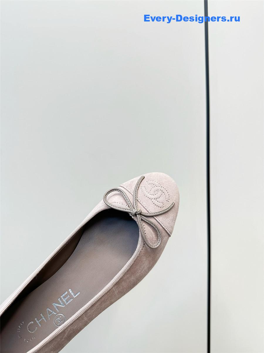 Ch**el grey leather cc ballet flats