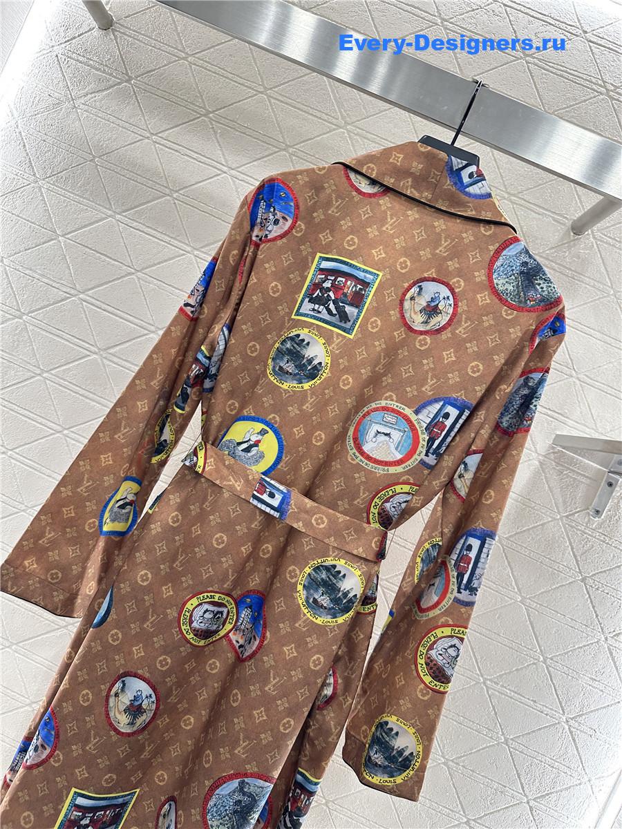 l0vis Vvtt0n monogram long robe