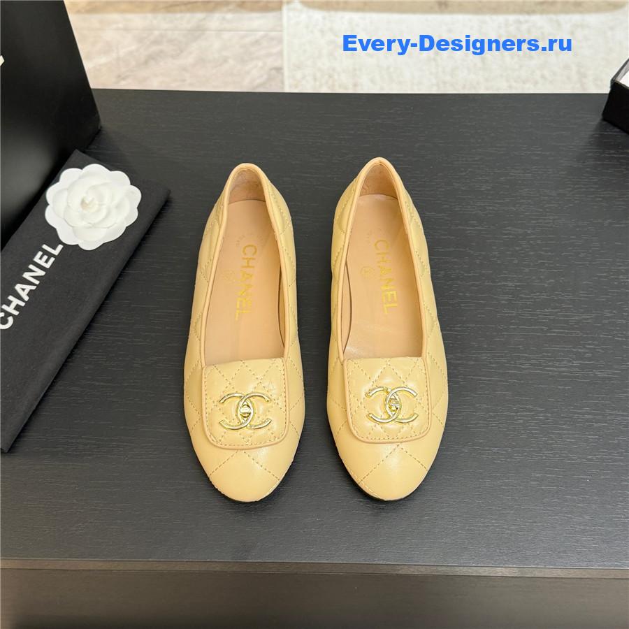 Ch**el beige quilted turn cc lock calfskin ballet flats