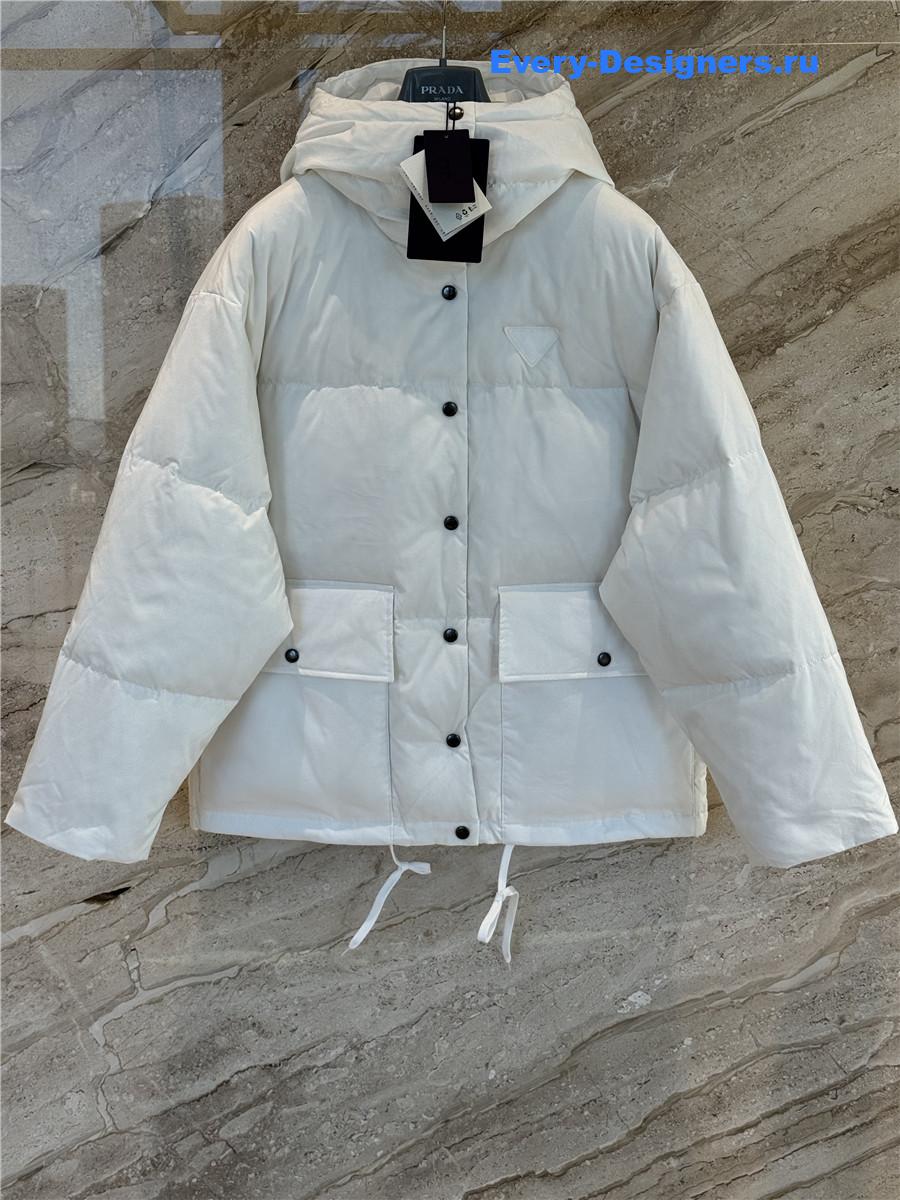 Pra*a white hooded down jacket