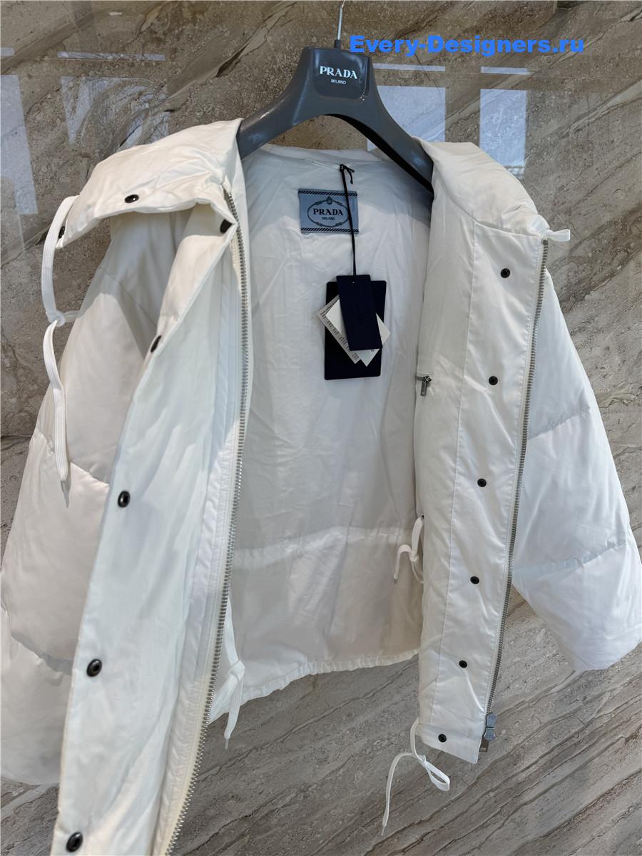 Pra*a white hooded down jacket