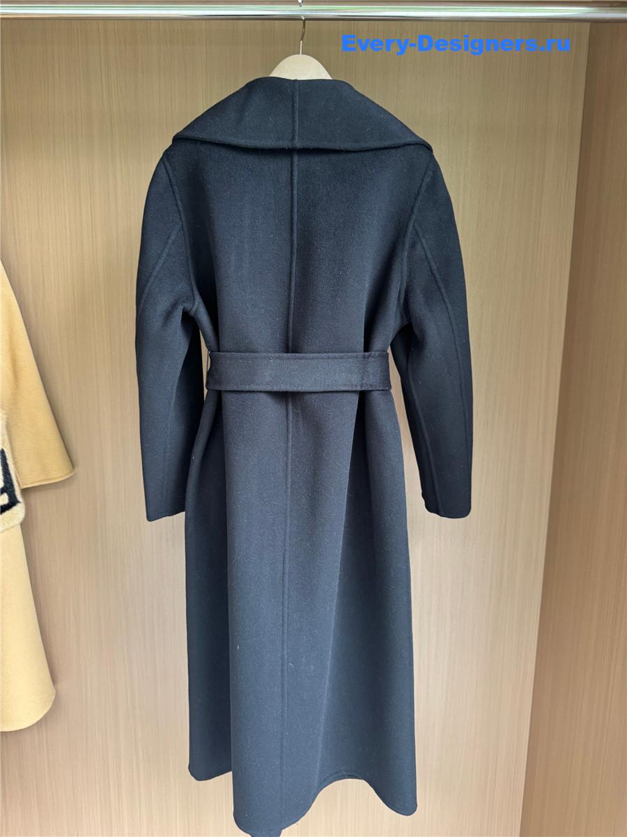 F**di black logo-patch hooded cashmere coat