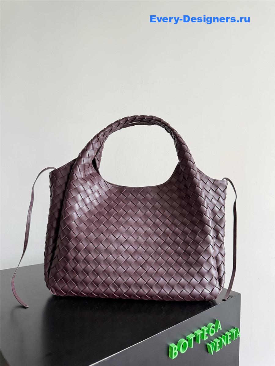 b0tt*ga Ven*ta maroon campana hobo