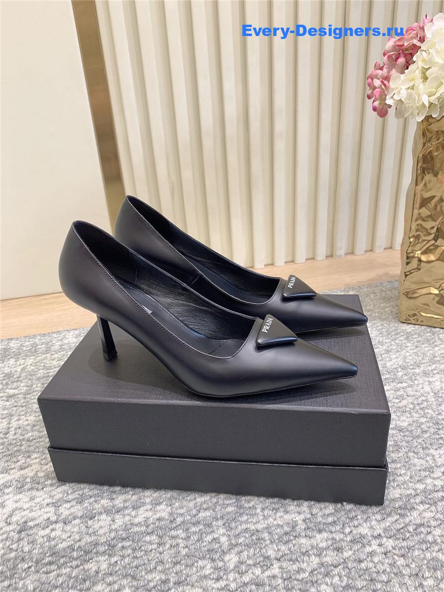 Pra*a black logo-plaque pointed-toe pumps