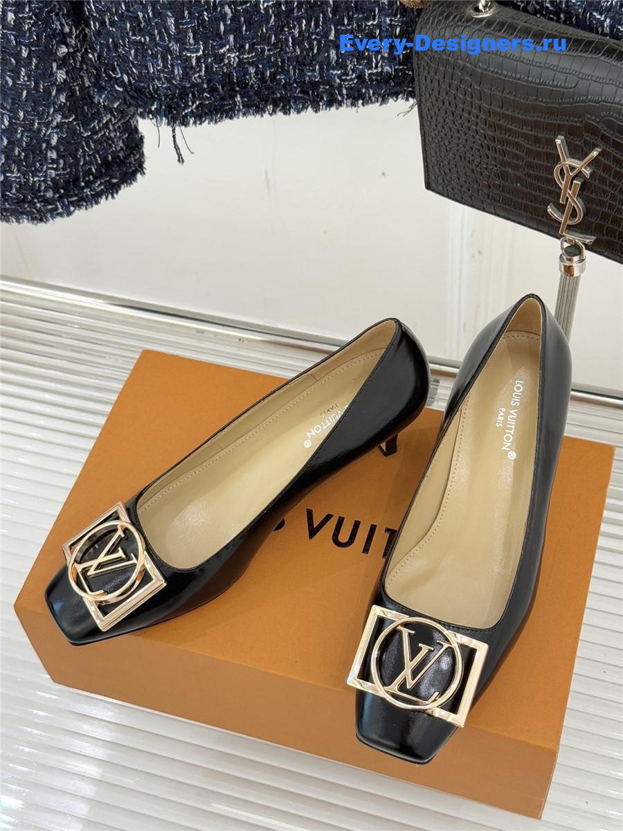 l0vis Vvtt0n black patent leather heel pumps