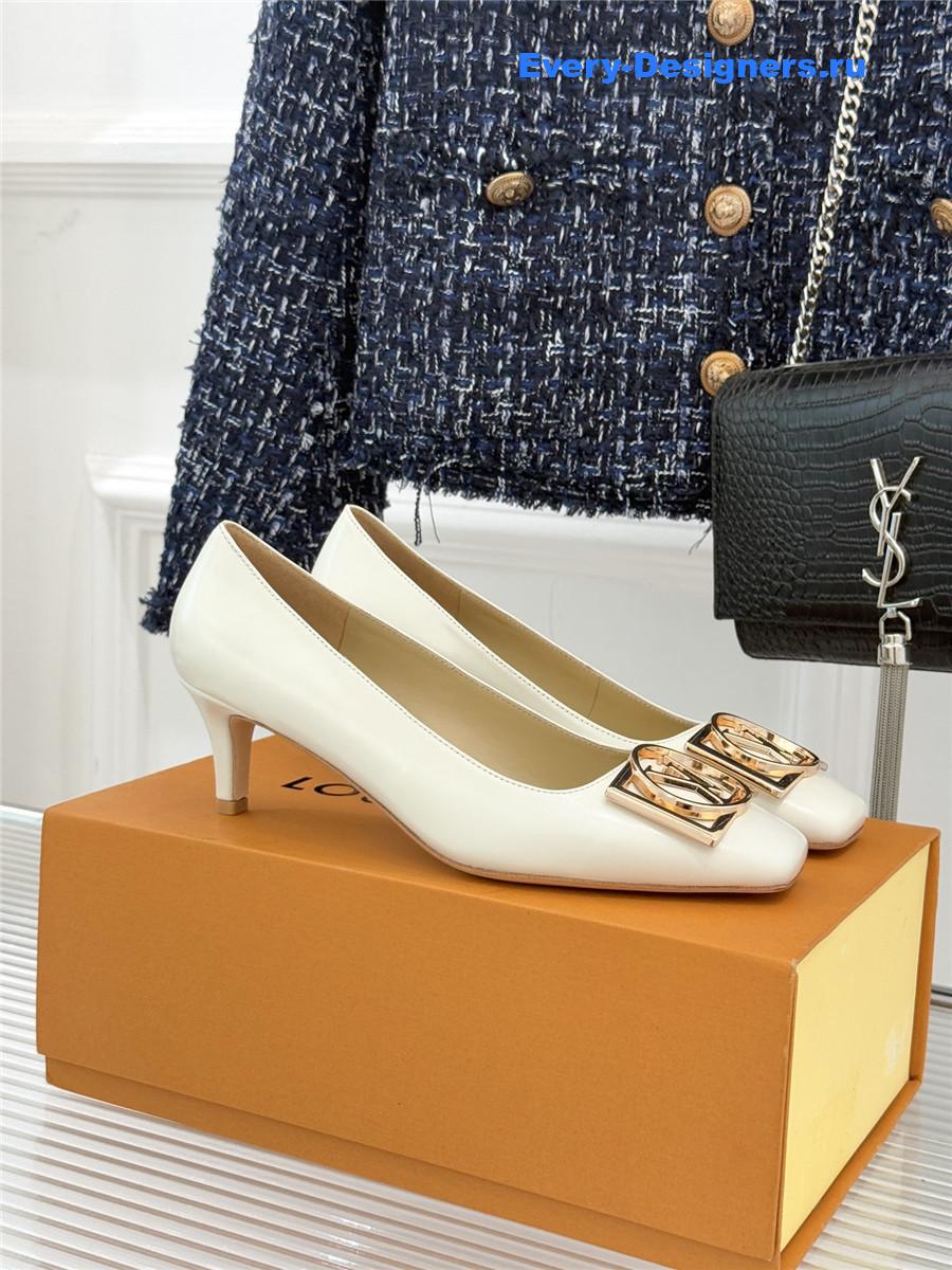 l0vis Vvtt0n white patent leather heel pumps