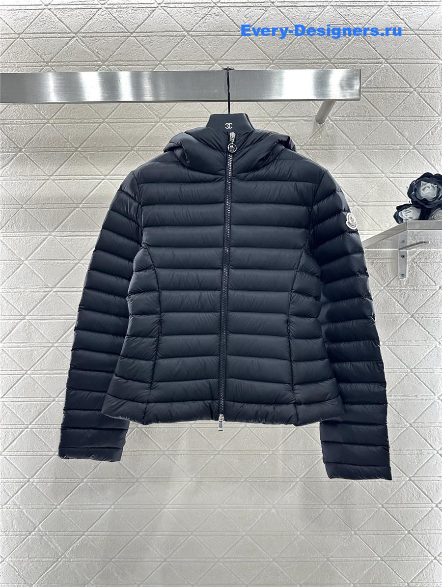Moncler Black Hede Hooded Short Down Jacket