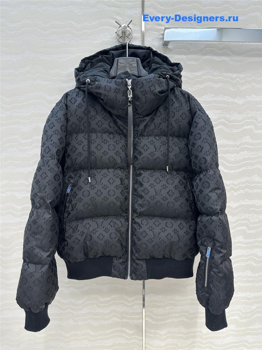 l0vis Vvtt0n monogram ski jacket