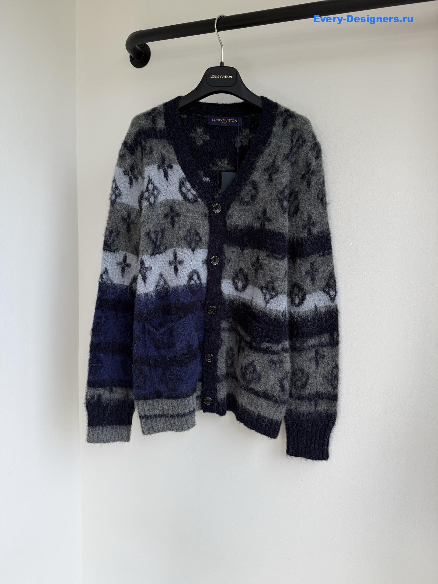 l0vis Vvtt0n monogram mohair cardigan